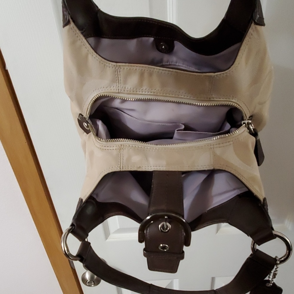 Purse - Picture 2 of 4